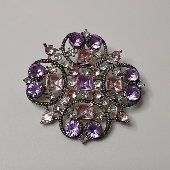 Pretty Purple And Pink Rhinestone Vintage Brooch - Picture 1 of 16